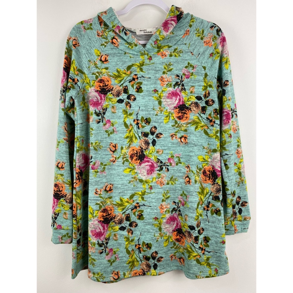 Million Bullpup size Medium Women’s Multicolor Floral Lace Hoodie Tunic Top
